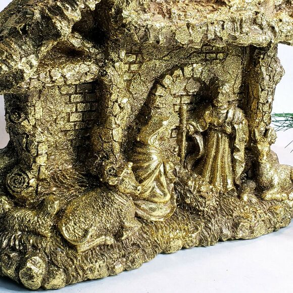Gold Nativity Manger Stable Scene Figurine Wall hanging Vintage Christmas Avon?? - Picture 8 of 10